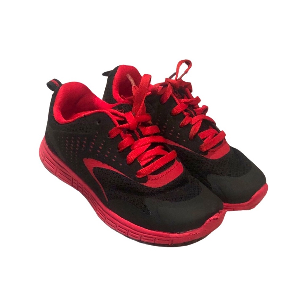 Toddler boys black and red sneakers